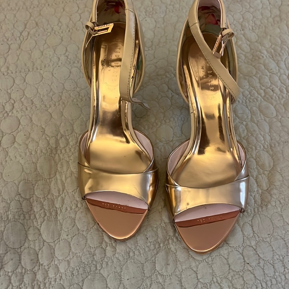 Beautiful gold and rose gold heels